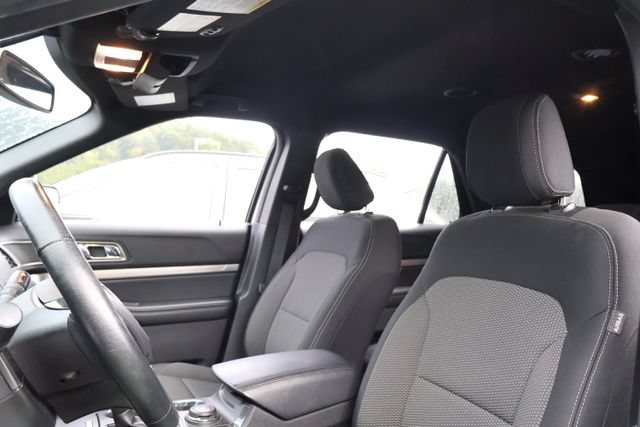Used 2018 Ford Explorer XLT w/ Equipment Group 201A AWD/4WD image 7