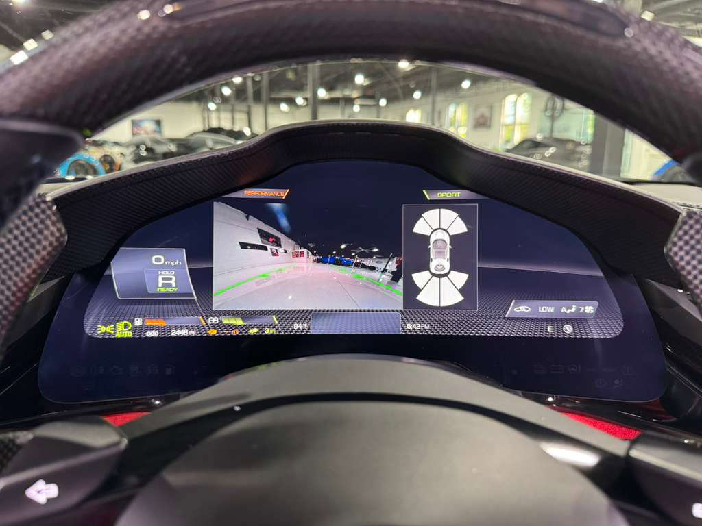 Used 2023 Ferrari SF90 Spider image 22