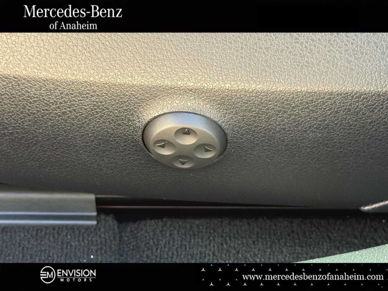 Used 2024 Mercedes-Benz C 300 Sedan image 26