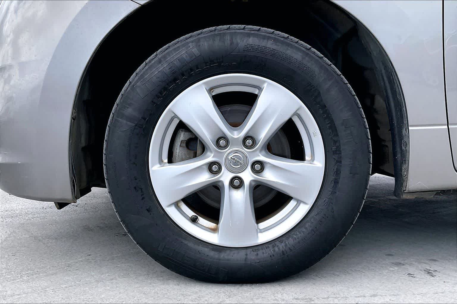 Used 2011 Nissan Quest SV FWD image 8