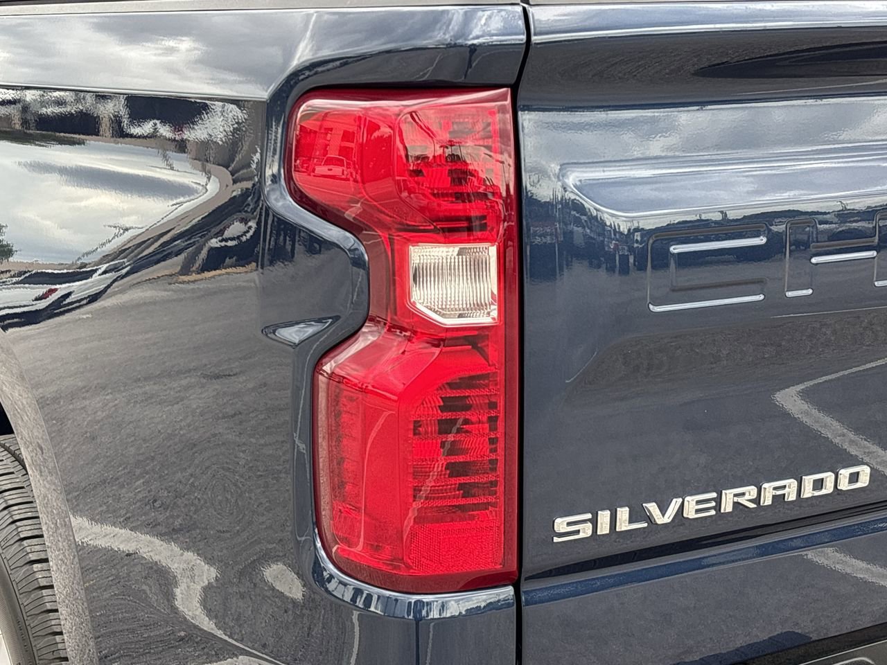 Used 2022 Chevrolet Silverado 1500 Custom image 7