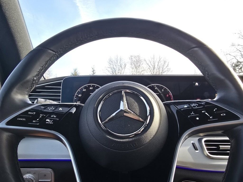 Used 2025 Mercedes-Benz GLS 450 GLS 450 image 24