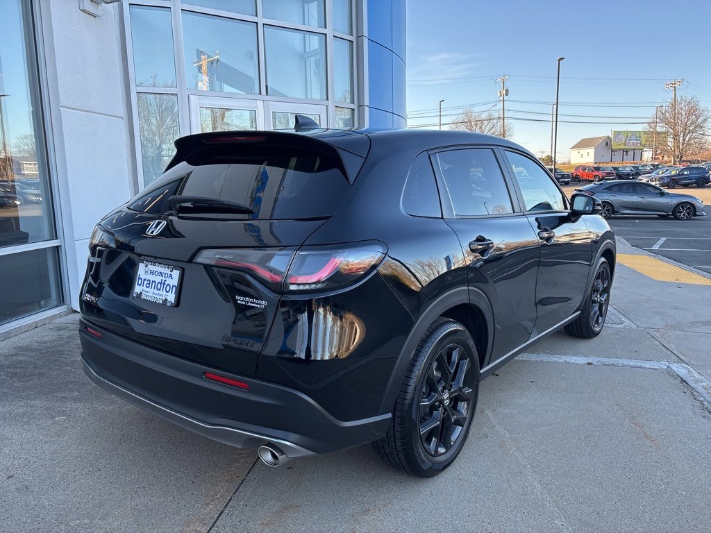 Used 2025 Honda HR-V Sport image 6