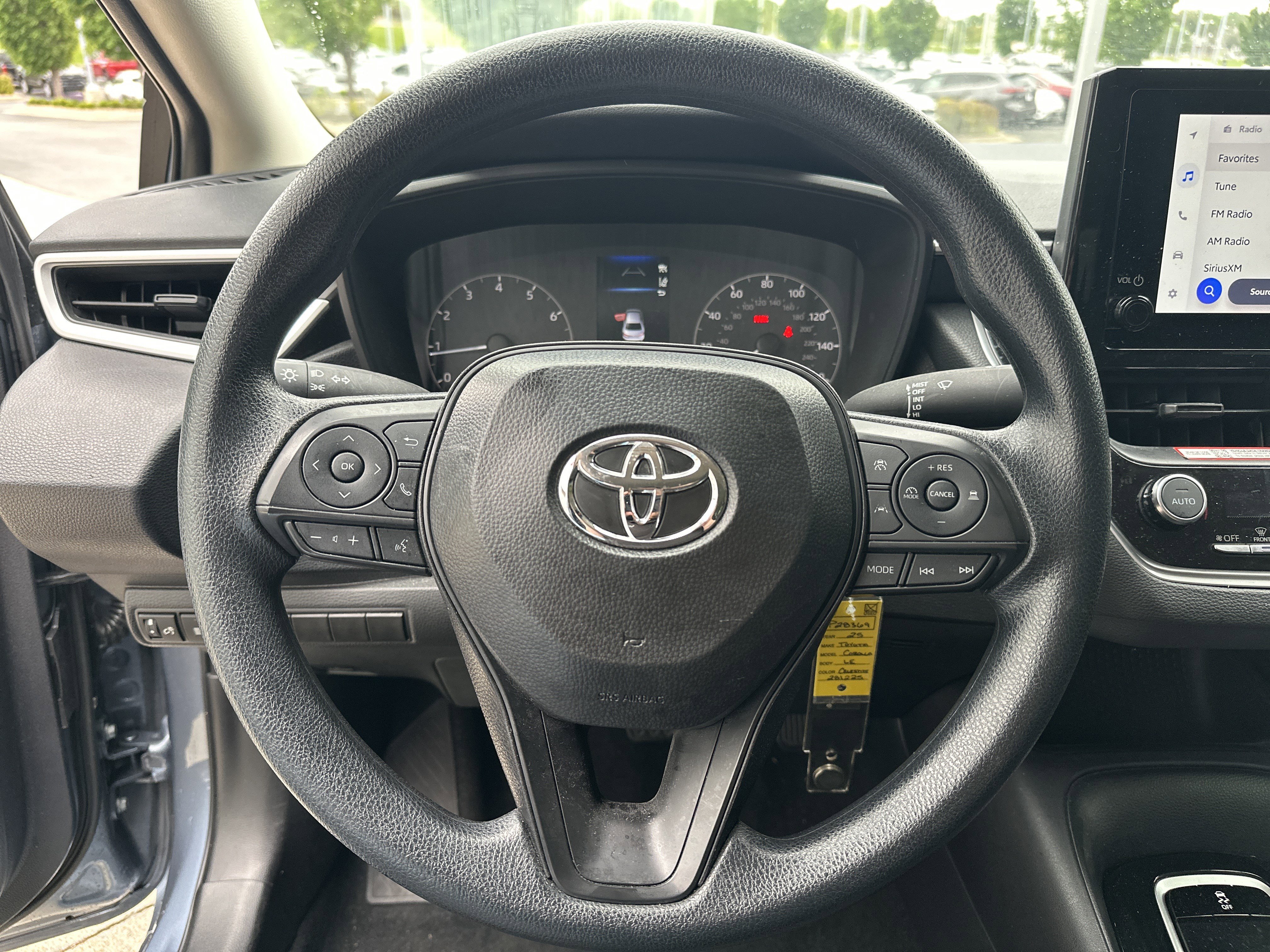 Used 2025 Toyota Corolla LE FWD image 17