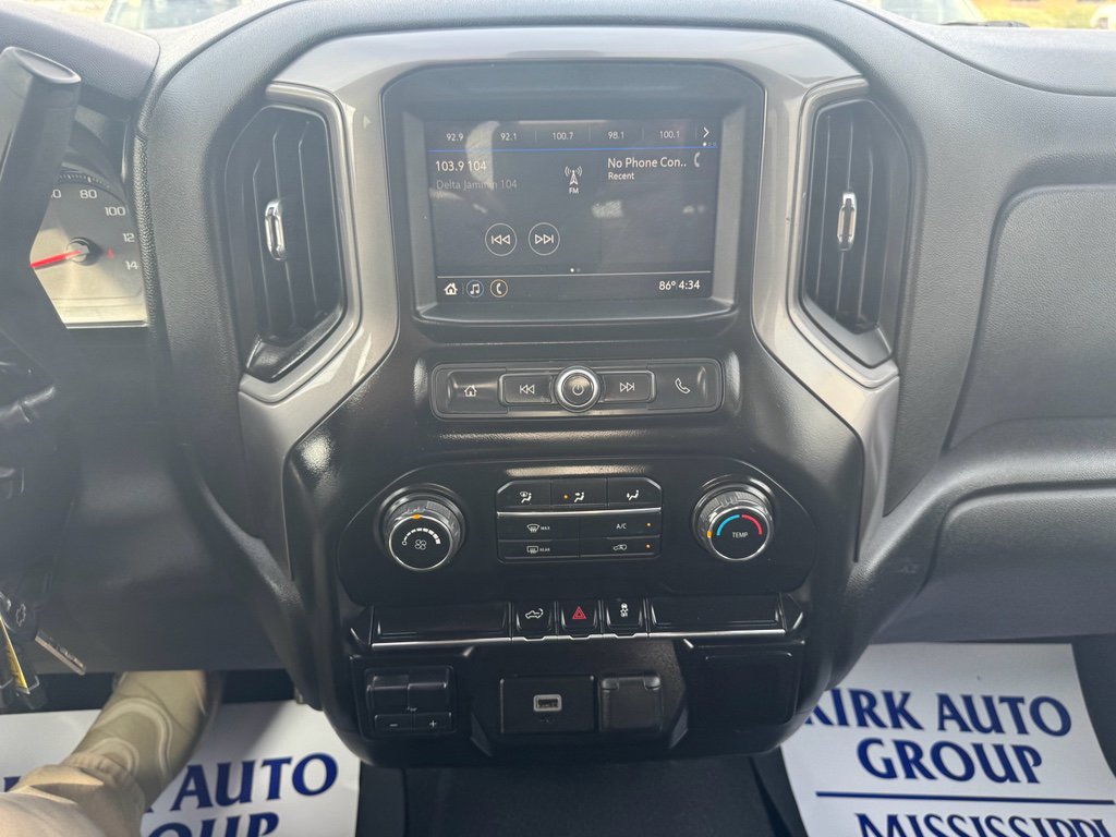 Used 2019 Chevrolet Silverado 1500 Custom w/ Custom Convenience Package image 23