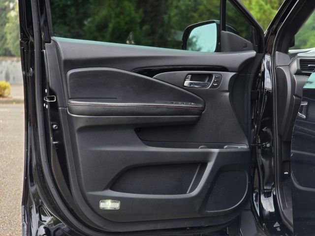 Used 2017 Honda Ridgeline Black Edition image 24