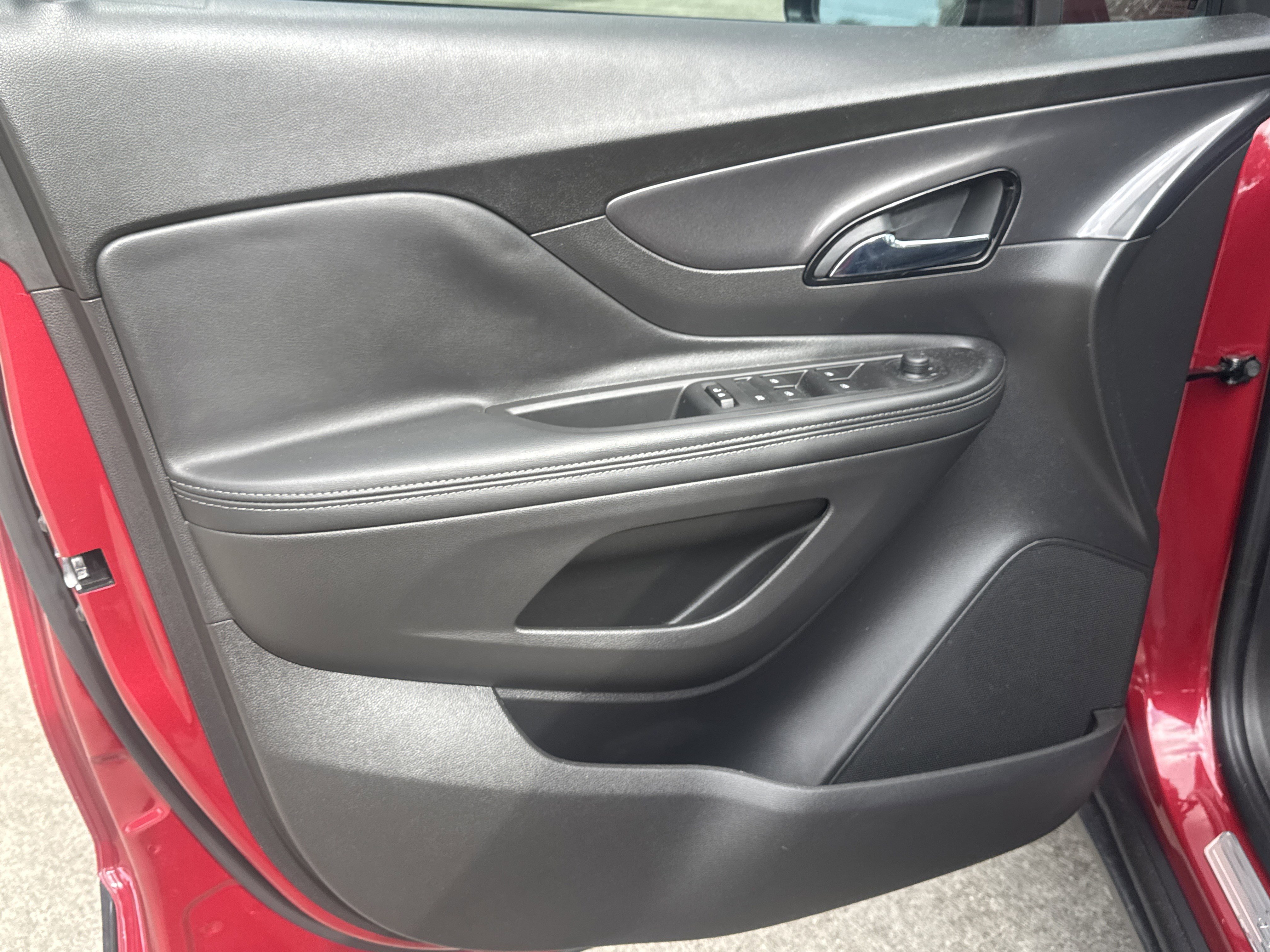 Used 2019 Buick Encore Preferred image 5