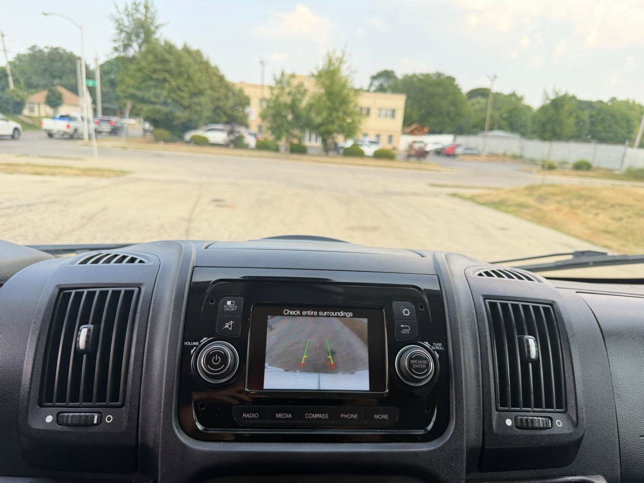 Used 2018 RAM ProMaster 2500 w/ Interior Convenience Group FWD image 13