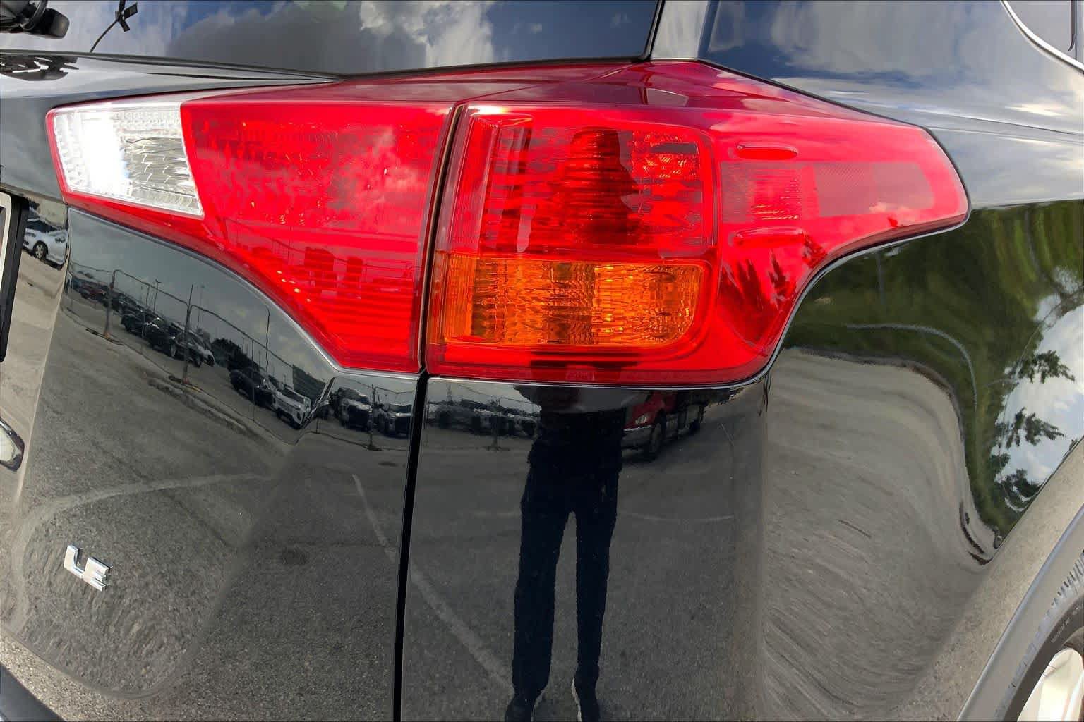 Used 2014 Toyota RAV4 LE FWD image 30
