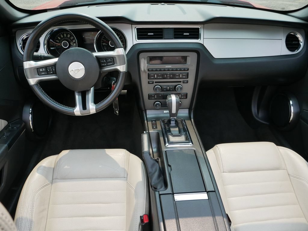 Used 2014 Ford Mustang Premium RWD image 15
