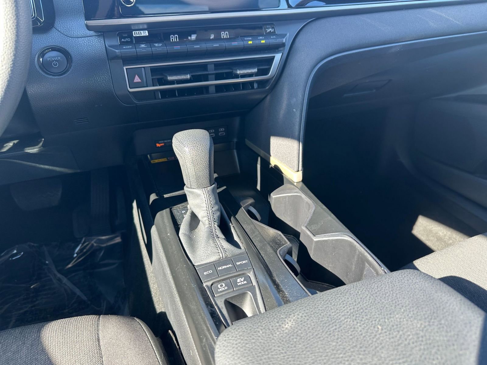 Used 2025 Toyota Camry LE image 40