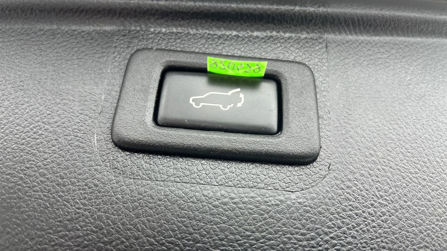 Used 2017 Subaru Outback 2.5i Limited image 25