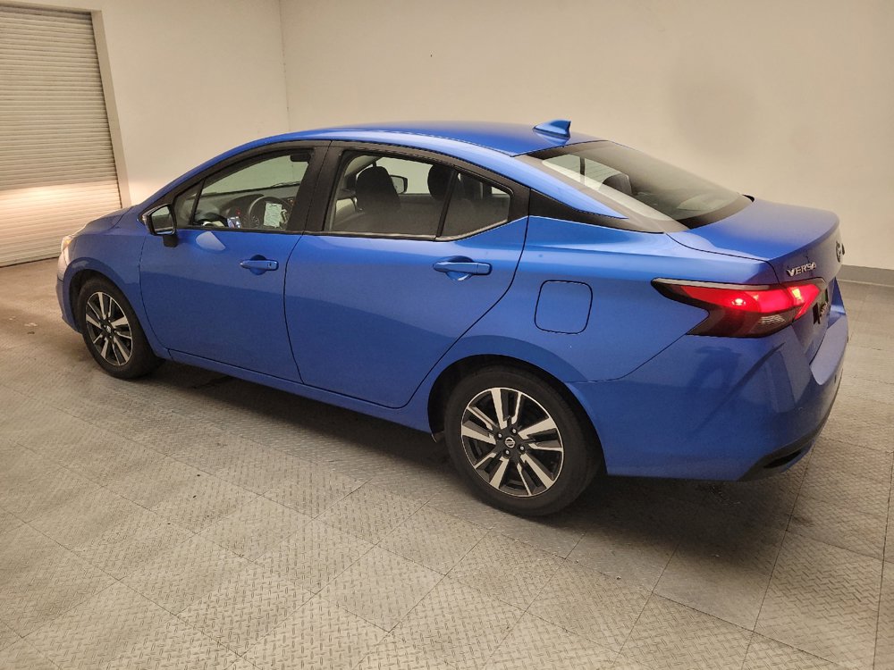 Used 2021 Nissan Versa SV FWD image 3