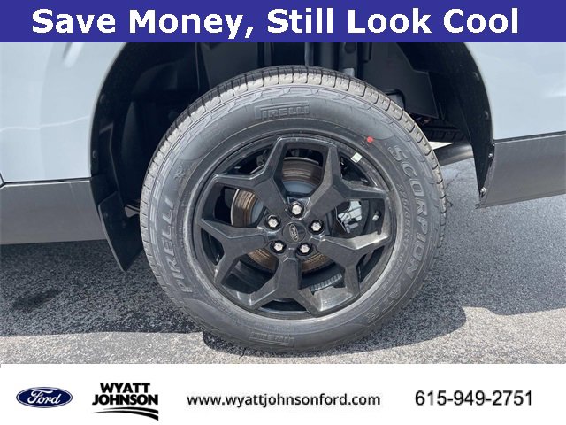 New 2025 Ford Maverick XLT w/ XLT Luxury Package image 11