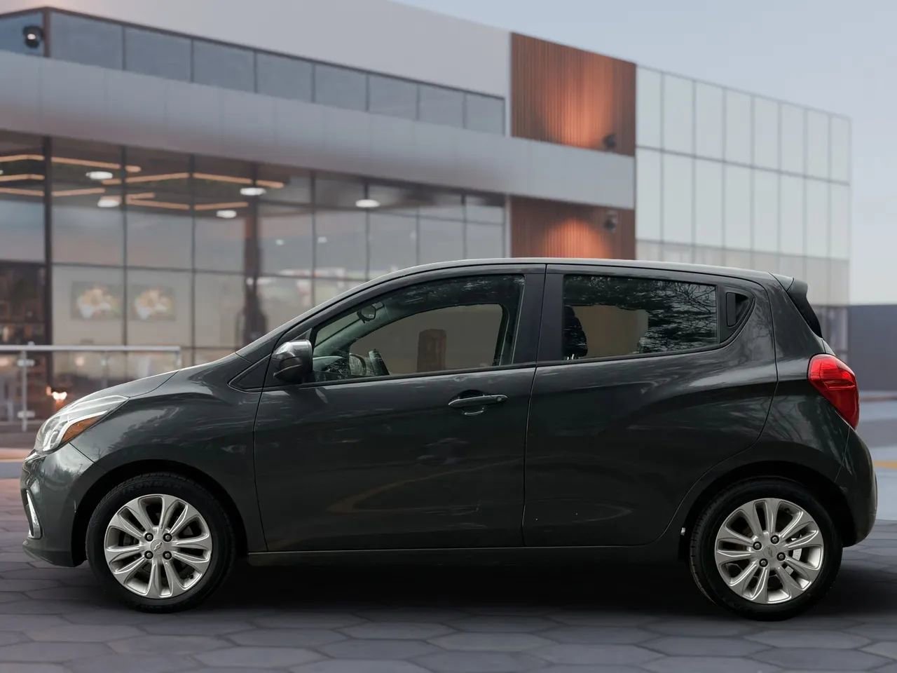 Used 2017 Chevrolet Spark LT image 5