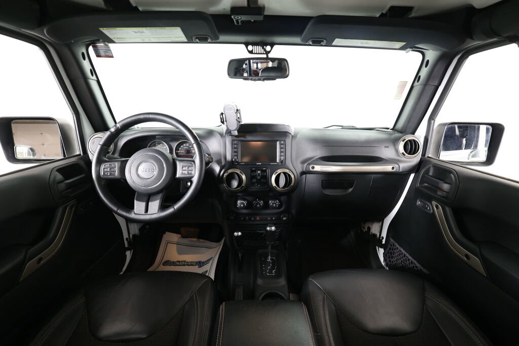 Used 2017 Jeep Wrangler 75th Anniversary image 27