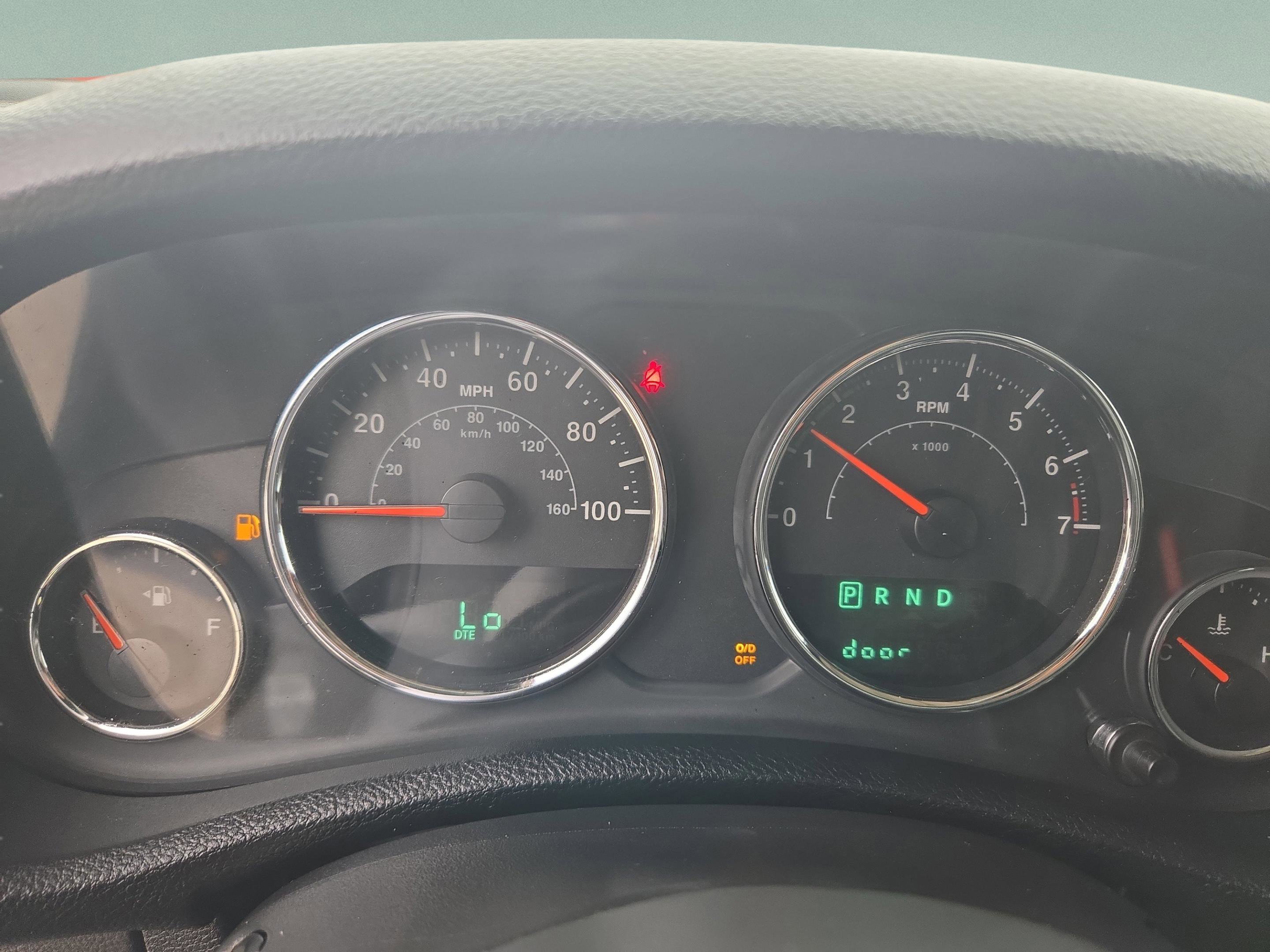 Used 2017 Jeep Wrangler Unlimited Sahara image 13