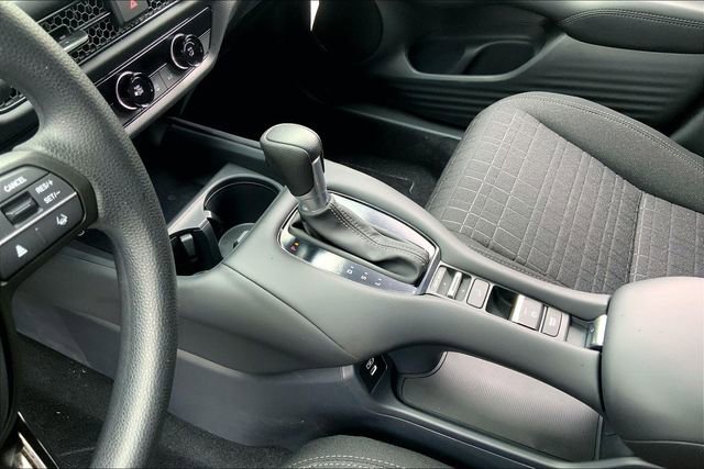 New 2026 Honda HR-V LX image 8