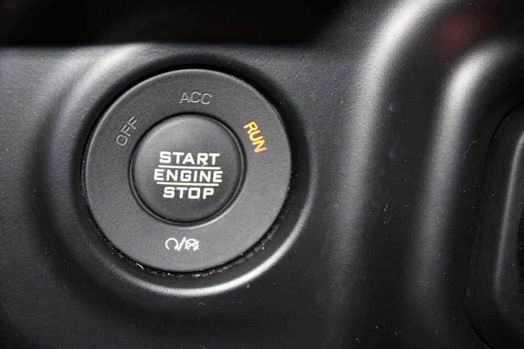 Used 2021 Jeep Wrangler Unlimited Rubicon w/ Cold Weather Group image 36