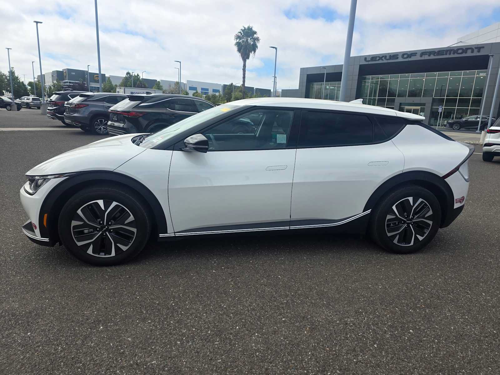 Used 2024 Kia EV6 Light RWD image 11