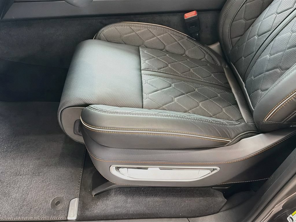 New 2026 Jeep Grand Wagoneer L Summit AWD/4WD image 18