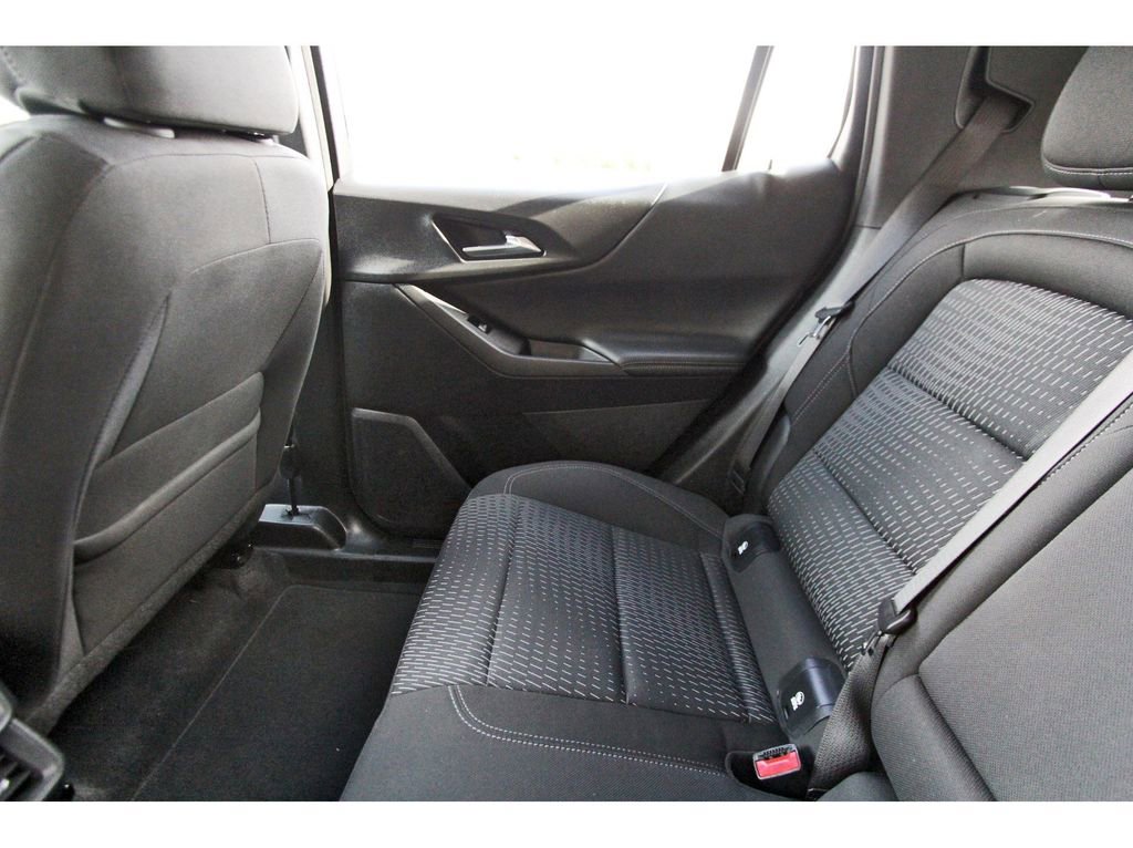 Used 2025 Chevrolet Equinox LT image 13