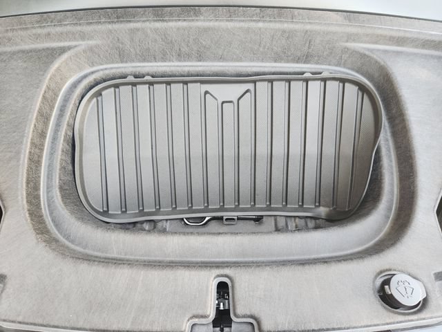 Used 2026 Tesla Model Y AWD image 36