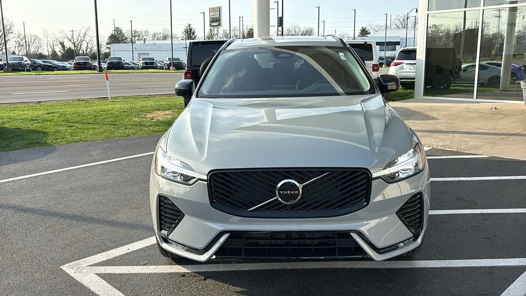New 2026 Volvo XC60 B5 Core w/ Protection Package Premier AWD/4WD image 5