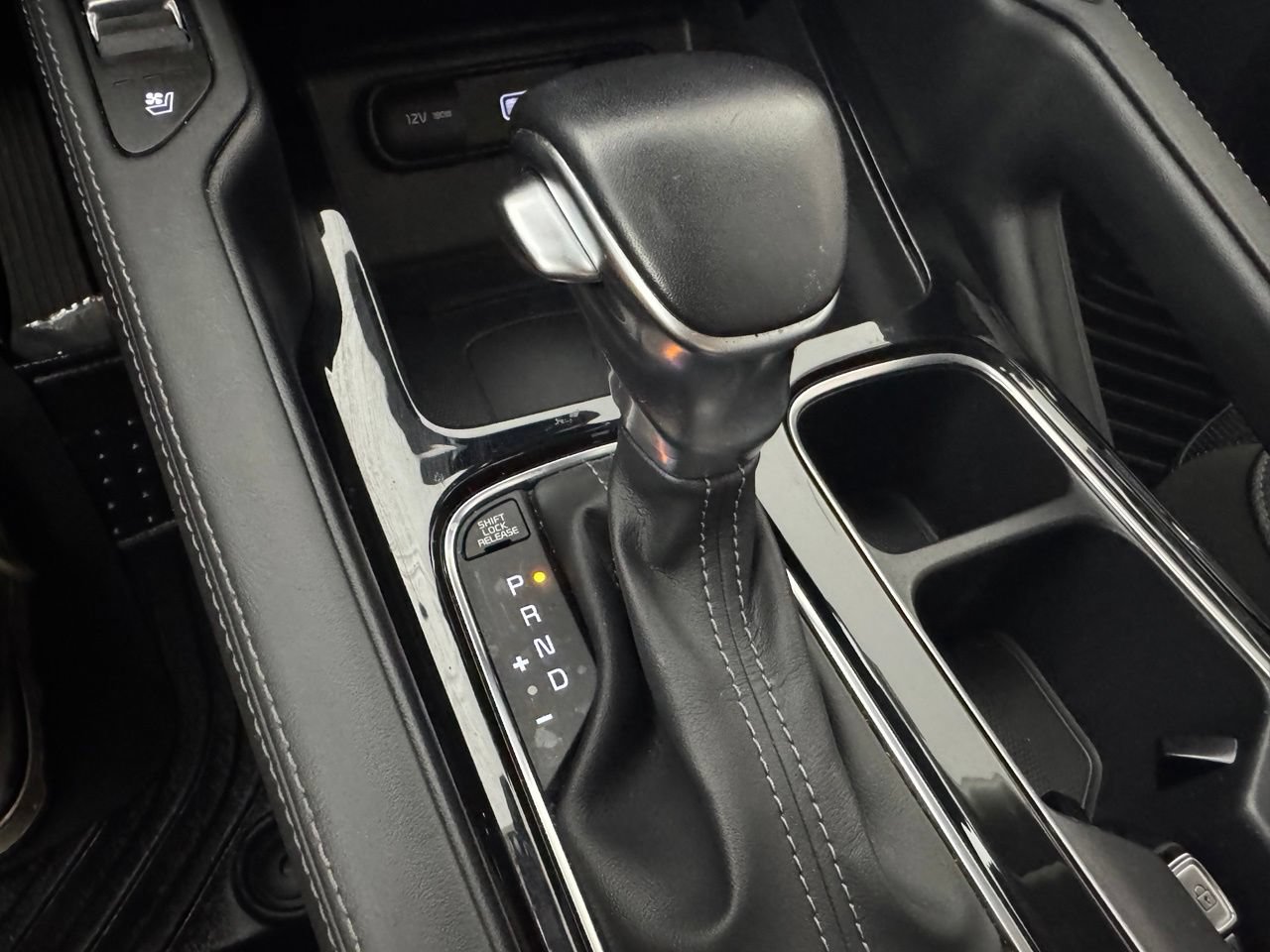 Used 2022 Kia Telluride EX w/ Towing Package FWD image 26