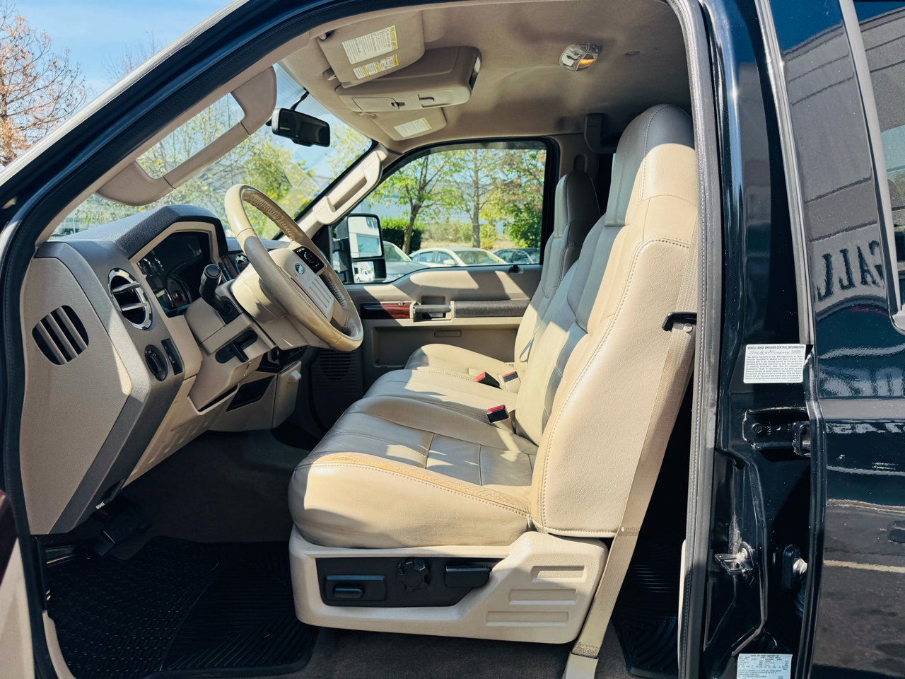 Used 2009 Ford F350 Lariat image 14