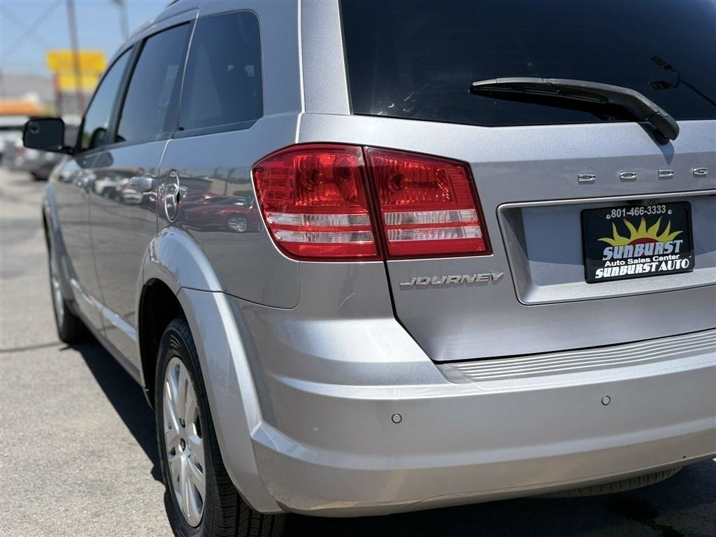 Used 2020 Dodge Journey SE FWD image 10