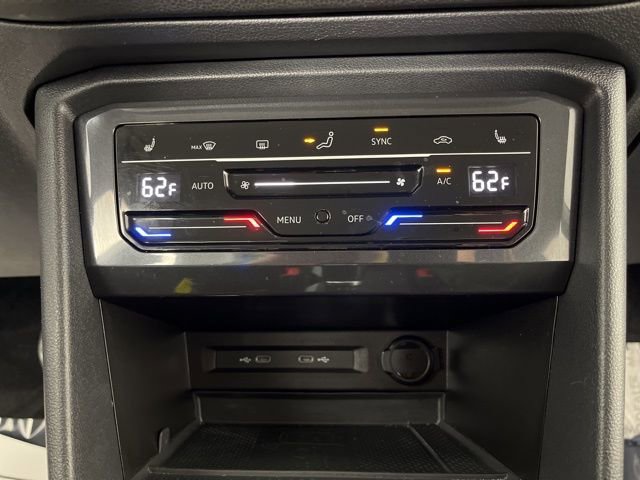 Used 2023 Volkswagen Tiguan SE image 27