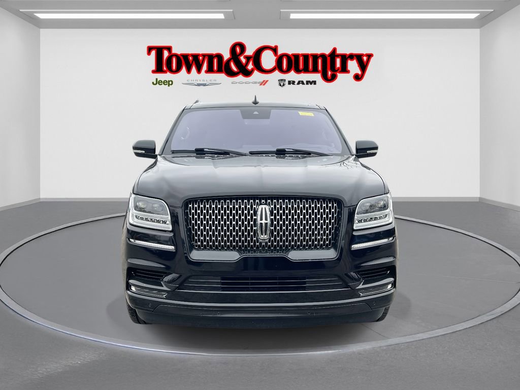 Used 2020 Lincoln Navigator L Reserve w/ Equipment Group 201A Reserve image 2