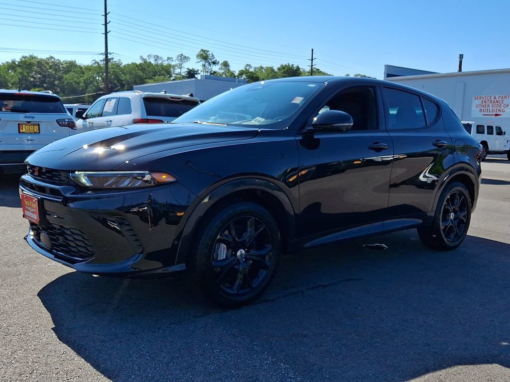 Used 2024 Dodge Hornet R/T w/ Tech Pack w/o Parking AWD/4WD image 3