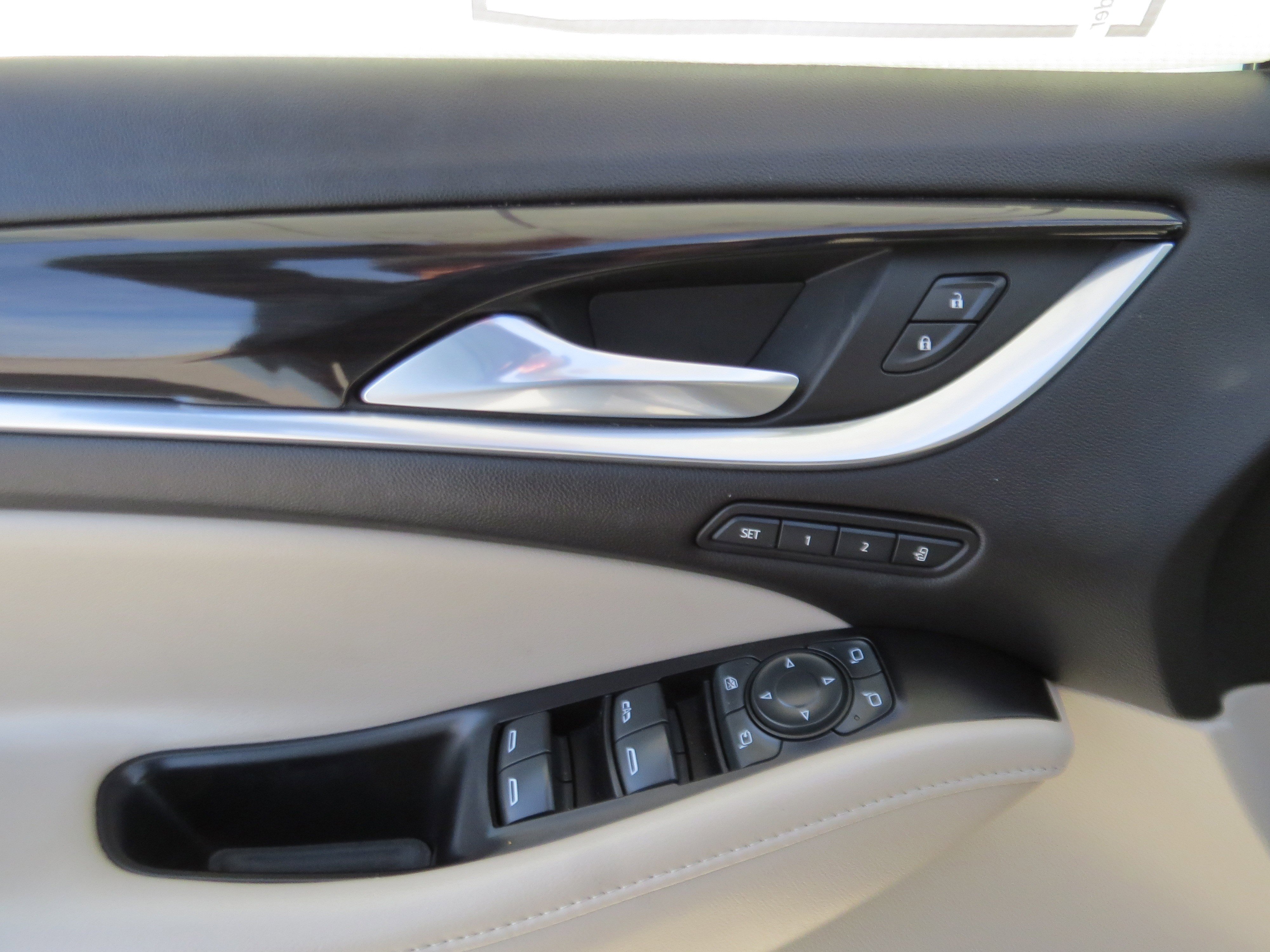 Certified 2020 Buick Enclave Premium w/ Trailering Package, 5000 lbs. FWD image 15