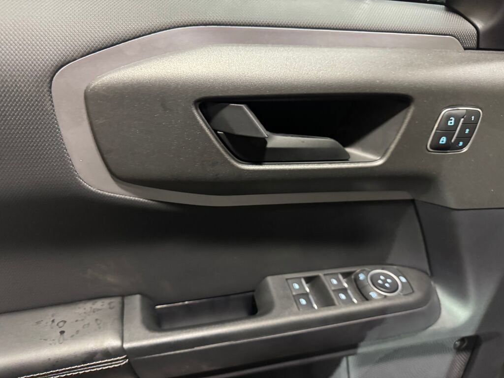 New 2025 Ford Bronco Sport Outer Banks w/ Sasquatch Outer Banks Package image 10