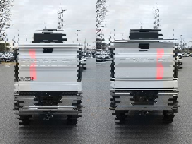 Used 2019 Chevrolet Silverado 1500 LT w/ Remote Start Package image 4