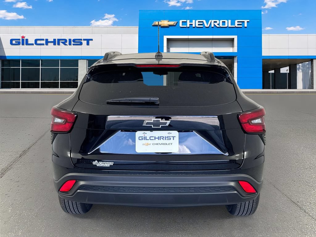 New 2026 Chevrolet Trax LT w/ Midnight Edition FWD image 7
