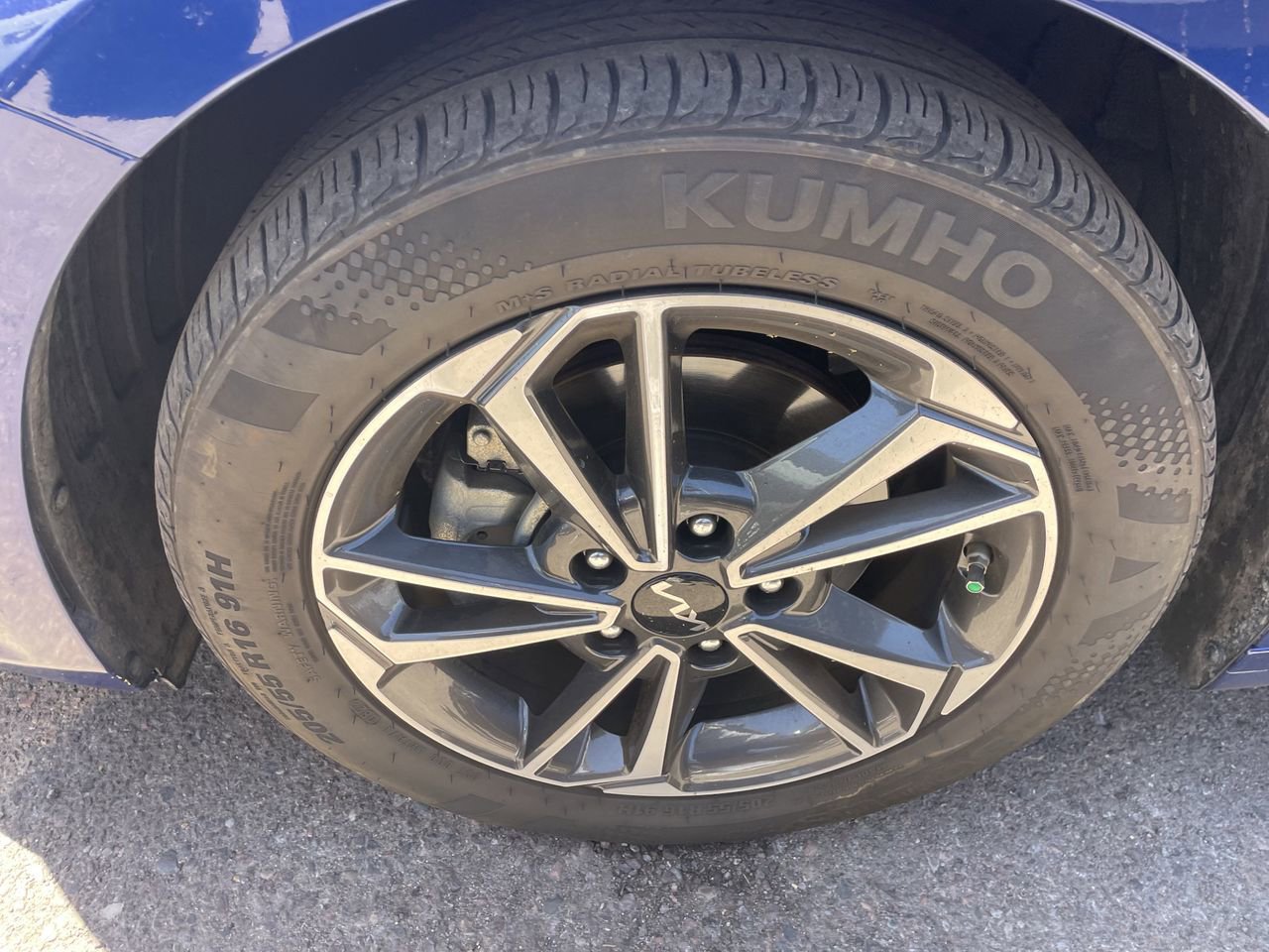 Certified 2022 Kia Forte LXS w/ LXS Technology Package FWD image 4