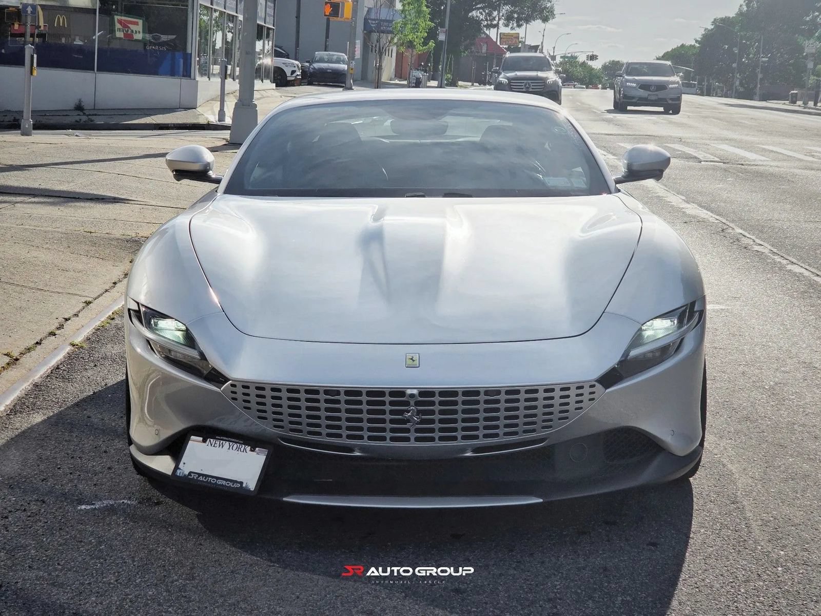 Used 2021 Ferrari Roma RWD image 2