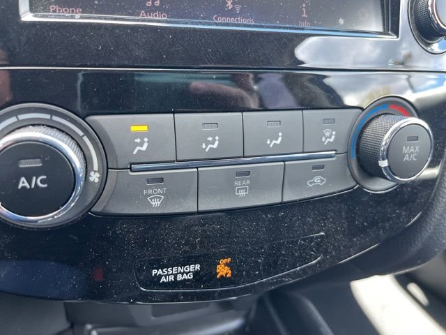 Used 2018 Nissan Rogue S image 20