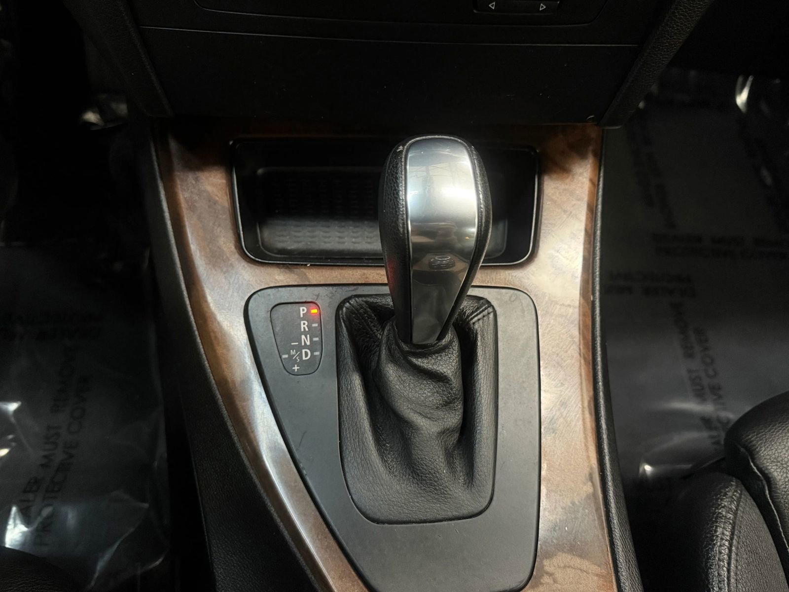 Used 2010 BMW 335i Convertible image 33