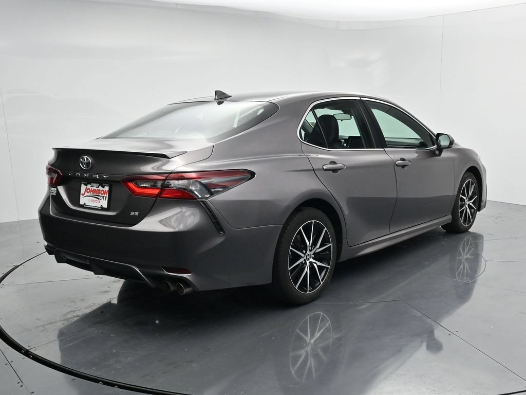 Used 2023 Toyota Camry SE FWD image 7