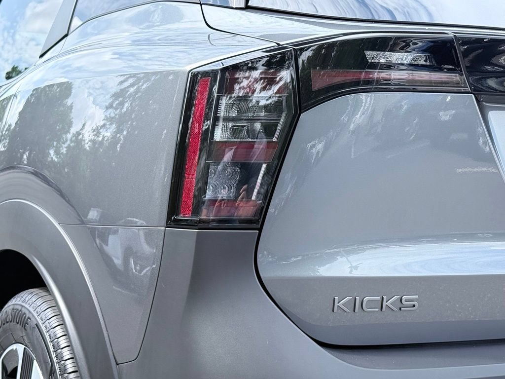 Used 2026 Nissan Kicks SV w/ SV Premium Package AWD/4WD image 9