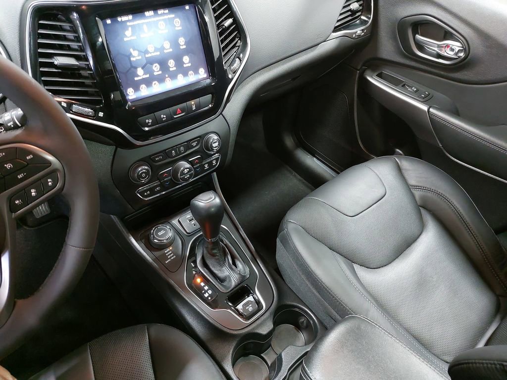 Used 2021 Jeep Cherokee Limited image 23