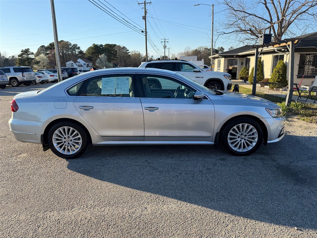Used 2017 Volkswagen Passat 1.8T SE w/ SE Lighting Package FWD image 6