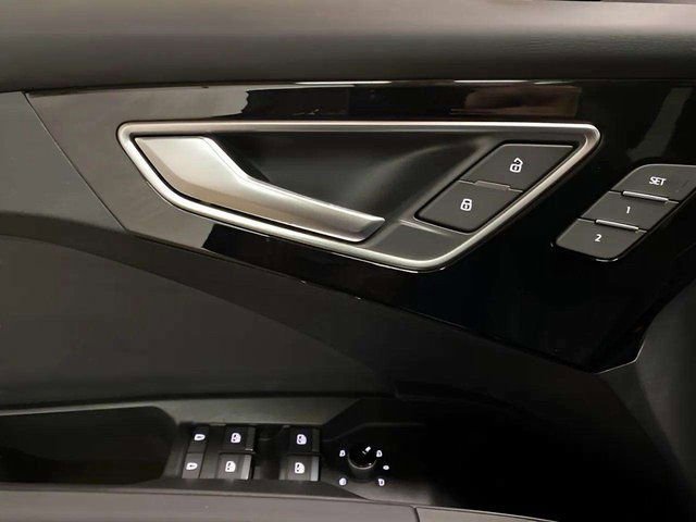 Used 2024 Audi Q4 e-tron Premium Plus w/ Premium Plus image 26