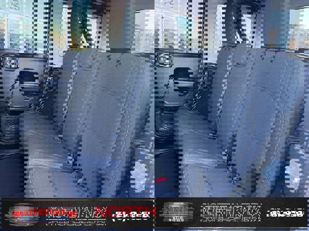 Used 2025 Jeep Wrangler Sport S image 16