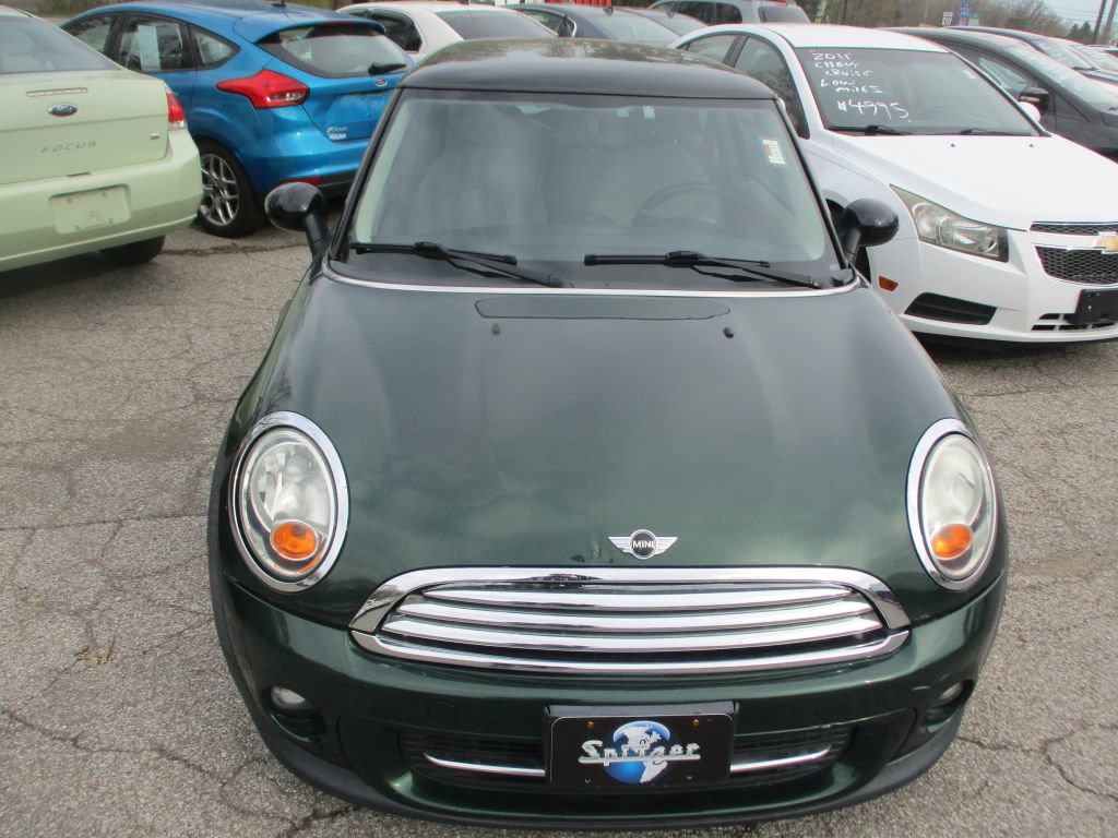 Used 2011 MINI Cooper Hardtop FWD image 2