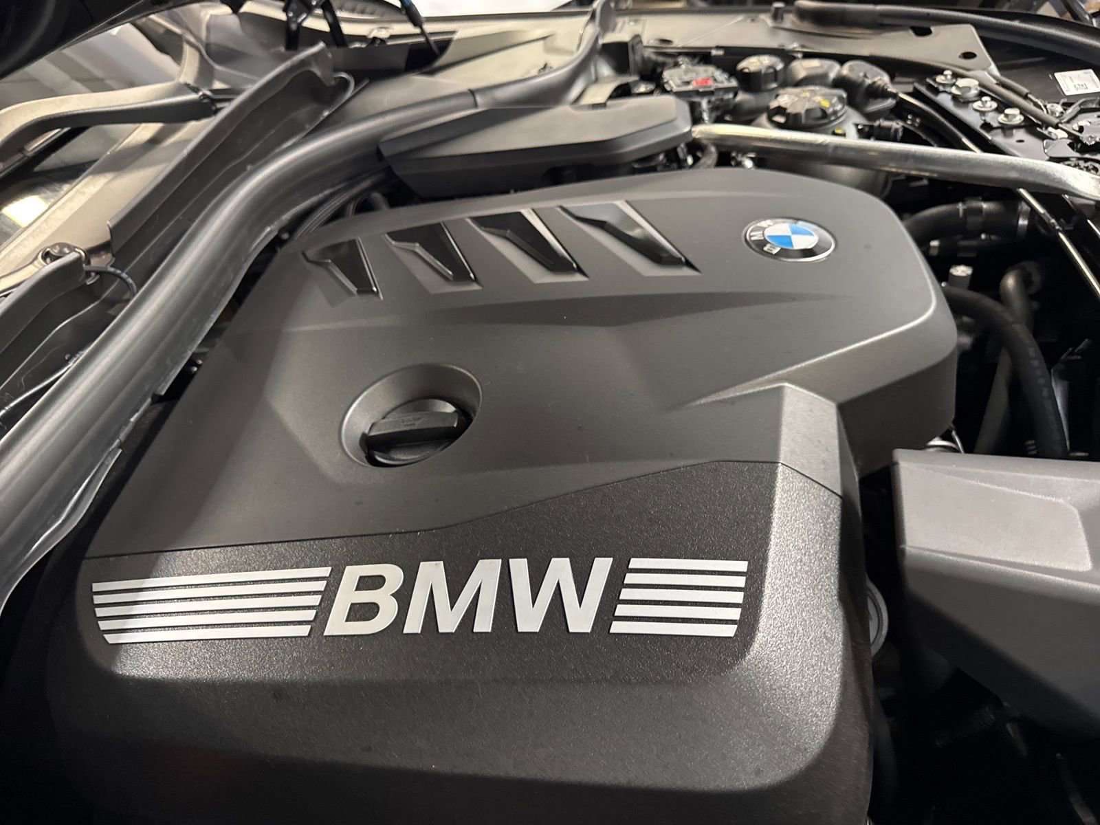 Used 2025 BMW 530i image 32
